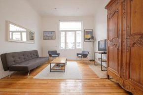 Spacious 2 bedrooms flat between Les étangs d'Ixelles and the University